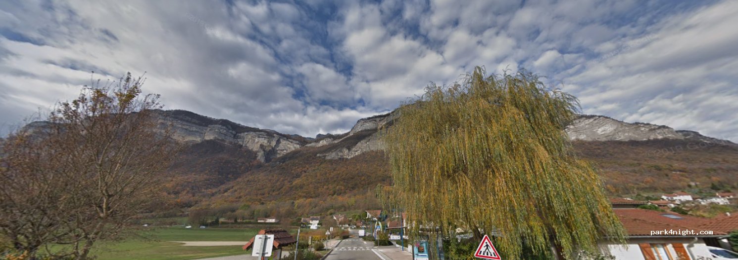 (38660) Lumbin - 283 Chemin des Longs Prés — foto