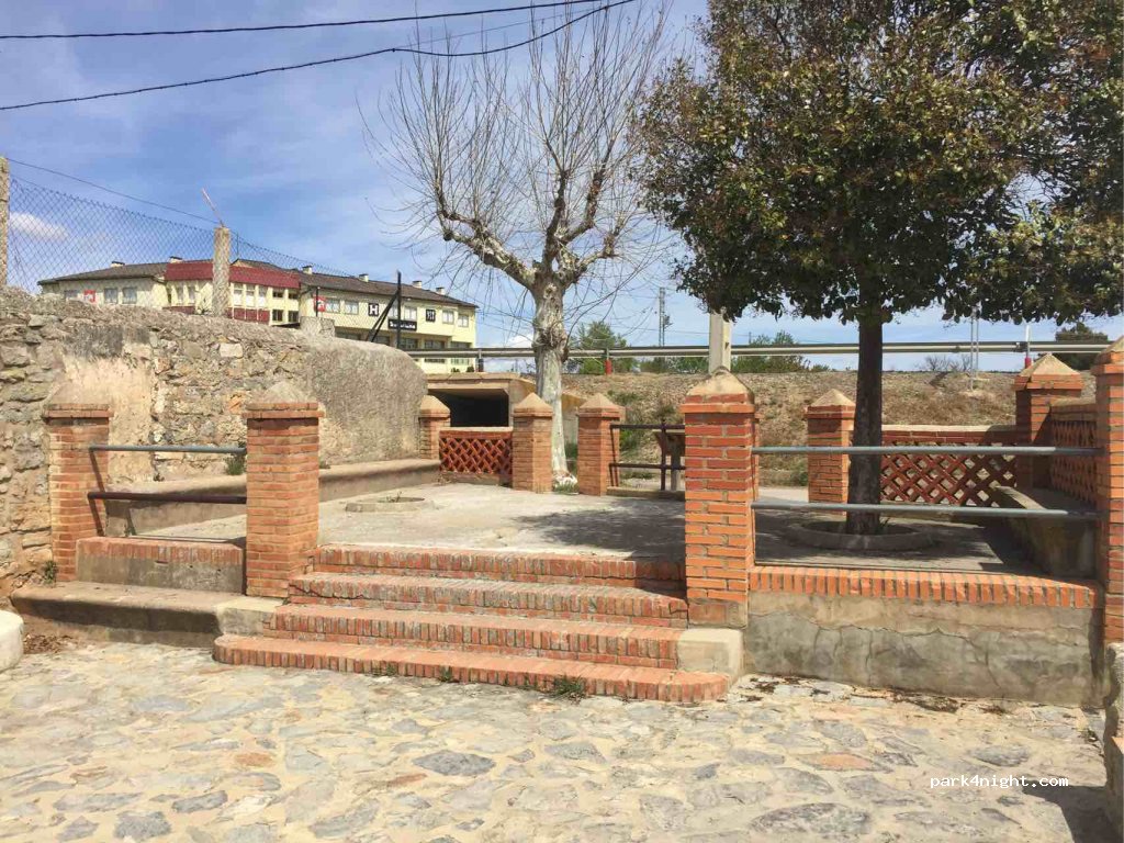 (44460) Sarrión - 138 Avenida Goya — foto 3