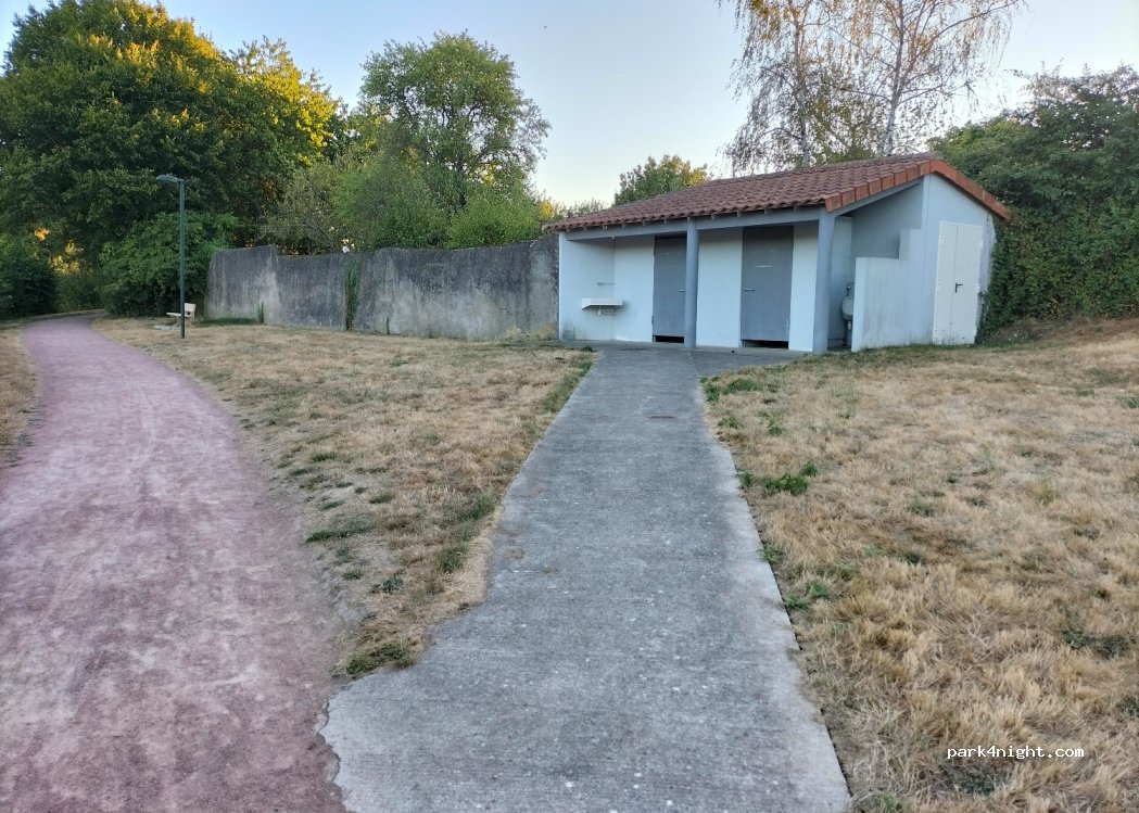 (49450) Villedieu-la-Blouère - 14 Allée des Perrières — foto 3
