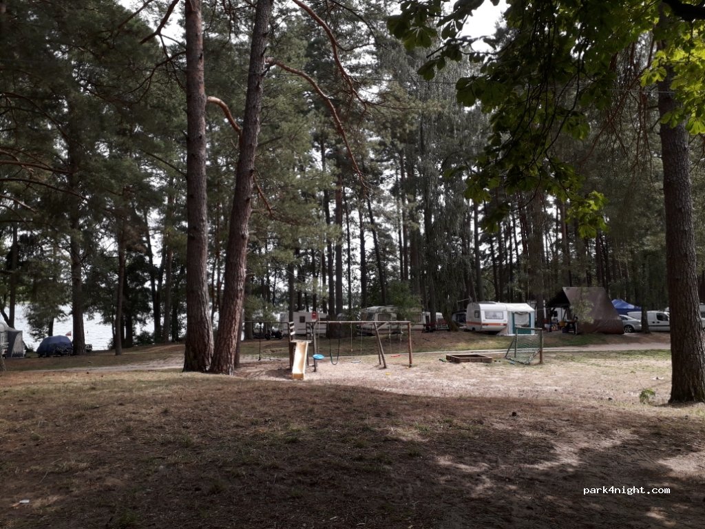 (73-220) Dominikowo - Unnamed Road — foto