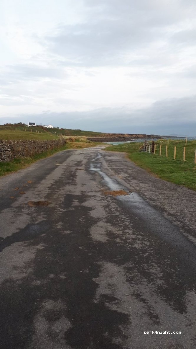 ()  - Unnamed Road — foto