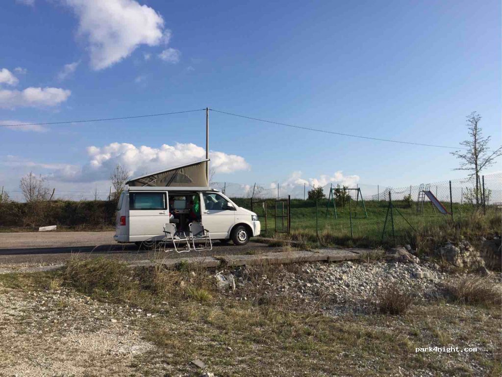 (37020) Ronconi - 44 Via Nazario Sauro — foto