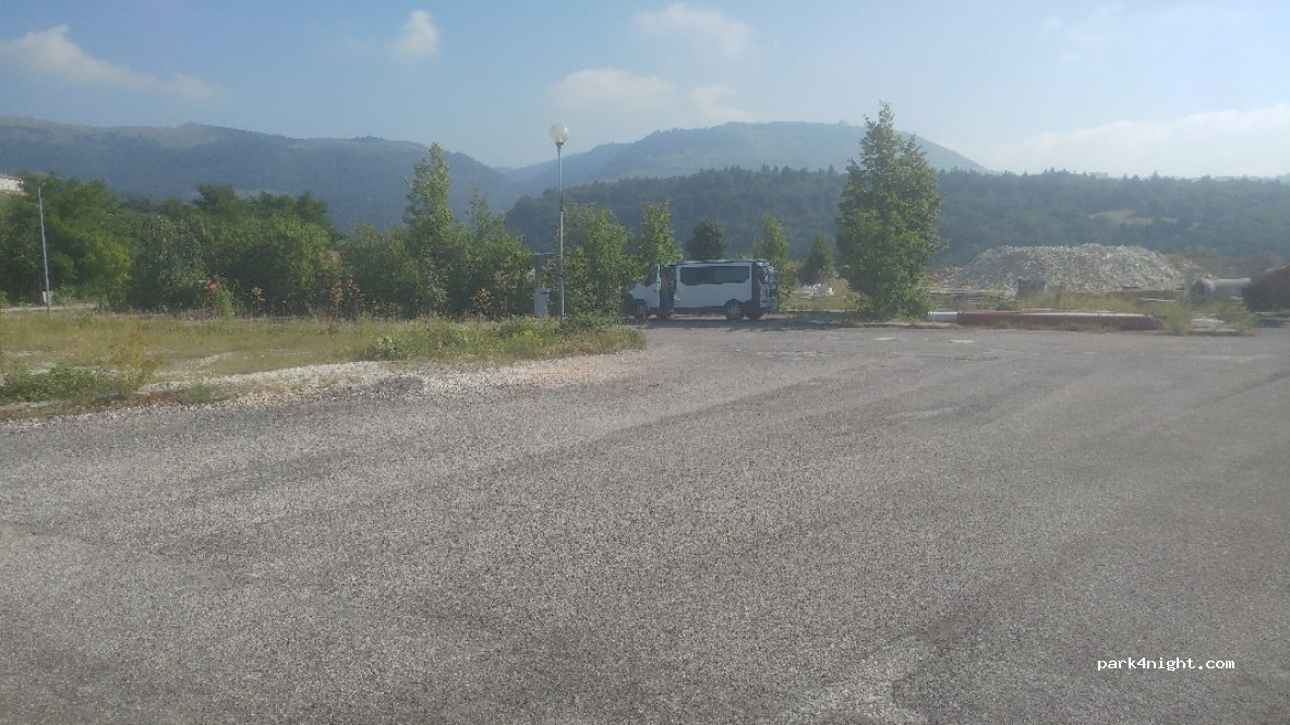 (37020) Ronconi - 44 Via Nazario Sauro — foto 2