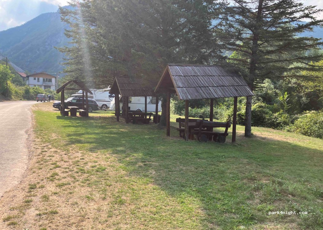 Camping & picnic place Lucica — foto 3