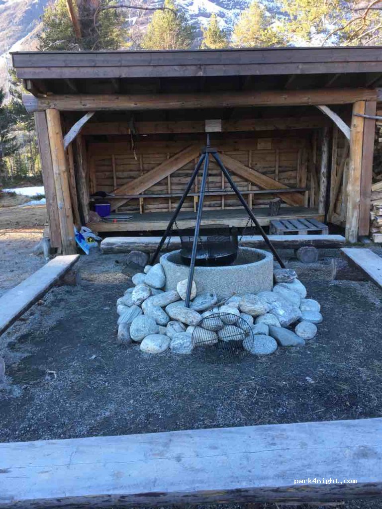 (6320) Isfjorden - Unnamed Road — foto 2