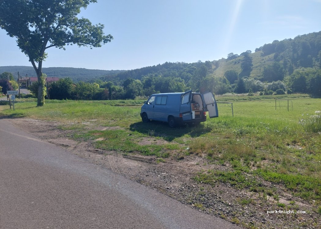 (3053) Kozárd - 1 Fő út — foto