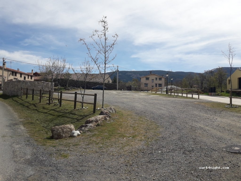 (40170) Sotosalbos - 2D Calle Fragua — foto