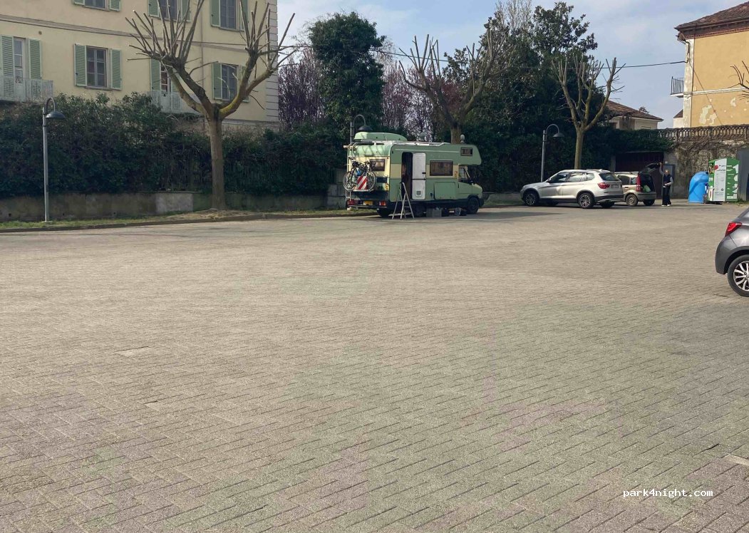 (14018) Villafranca d'Asti - 7 Piazza Guglielmo Marconi — foto 4