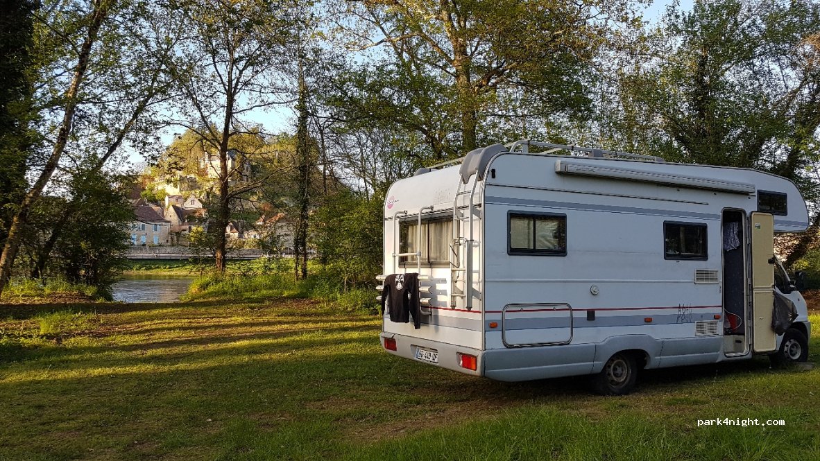 (24480) Alles-sur-Dordogne - D51E — foto 2