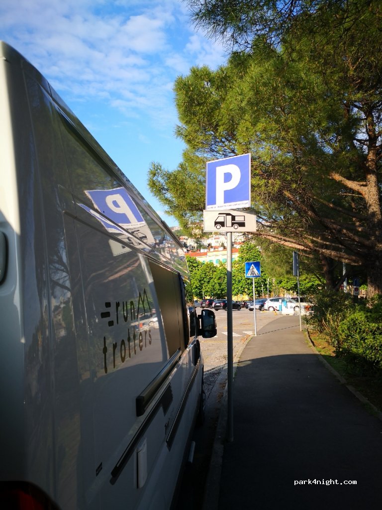 (51000) Rijeka - 690 Delta — foto
