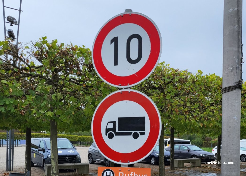 (84489) Burghausen - 9 Mehringer Straße — foto 3
