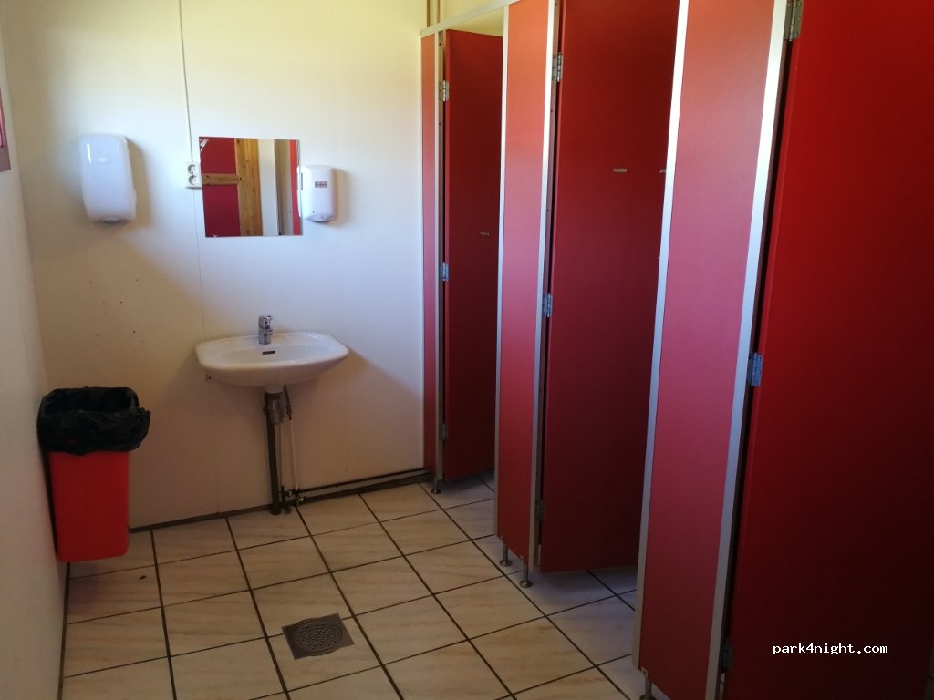Nidelv Brygge og Camping — foto