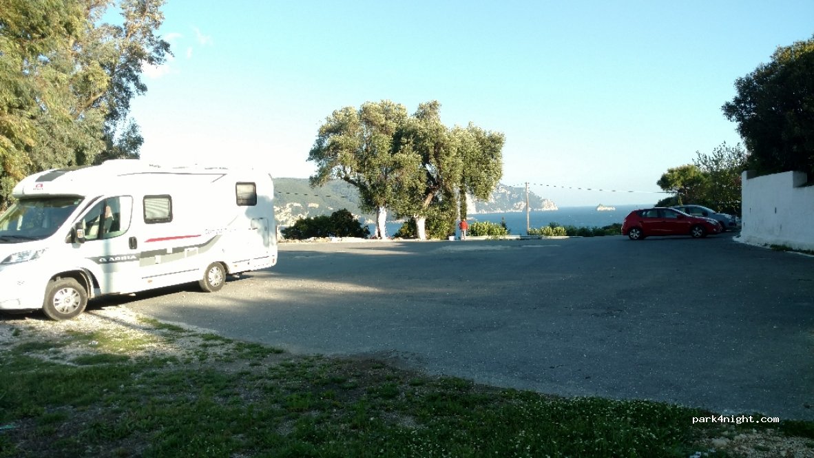 (490 83) Paleokastritsa - Unnamed Road — foto