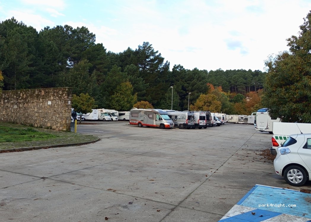Área de Autocaravanas La Alberca — foto 2