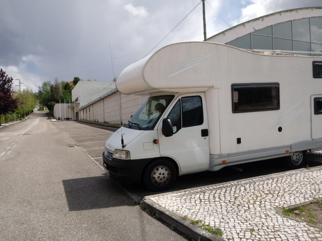 (3050-263) Luso - 45 Rua Engarrafamento — foto