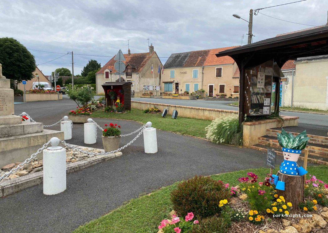 (36120) Sassierges-Saint-Germain - 2 Place de la Mairie — foto 3
