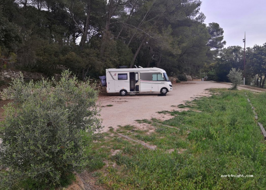 (13250) Cornillon-Confoux - 1 Chemin des Jardins — foto 3