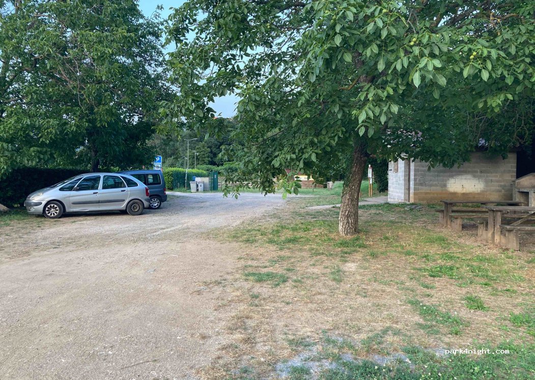 (34600) Les Aires - 3 Place Mourcairol — foto 2