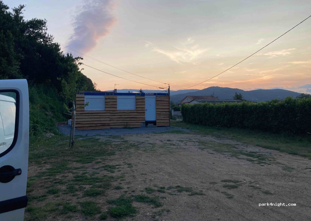 (34600) Les Aires - 3 Place Mourcairol — foto 3