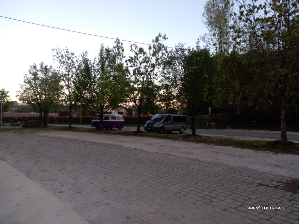 (33070) Polcenigo - 16 Via Sottoboschi — foto