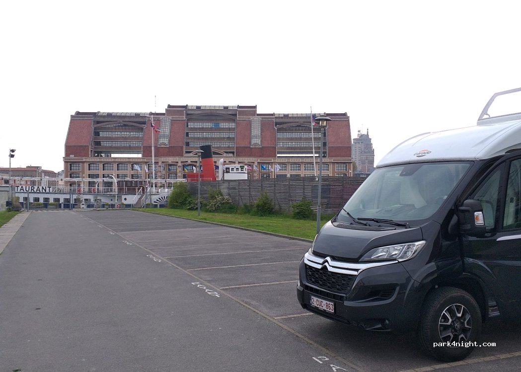 (59140) Dunkerque - 19 Rue des Fusiliers Marins — foto 2