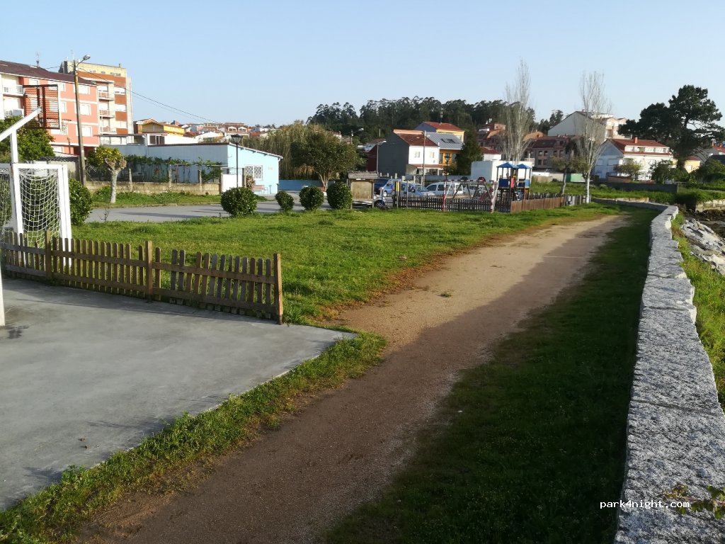 (36989) O Grove - 89 Rúa Teniente Domínguez — foto 2
