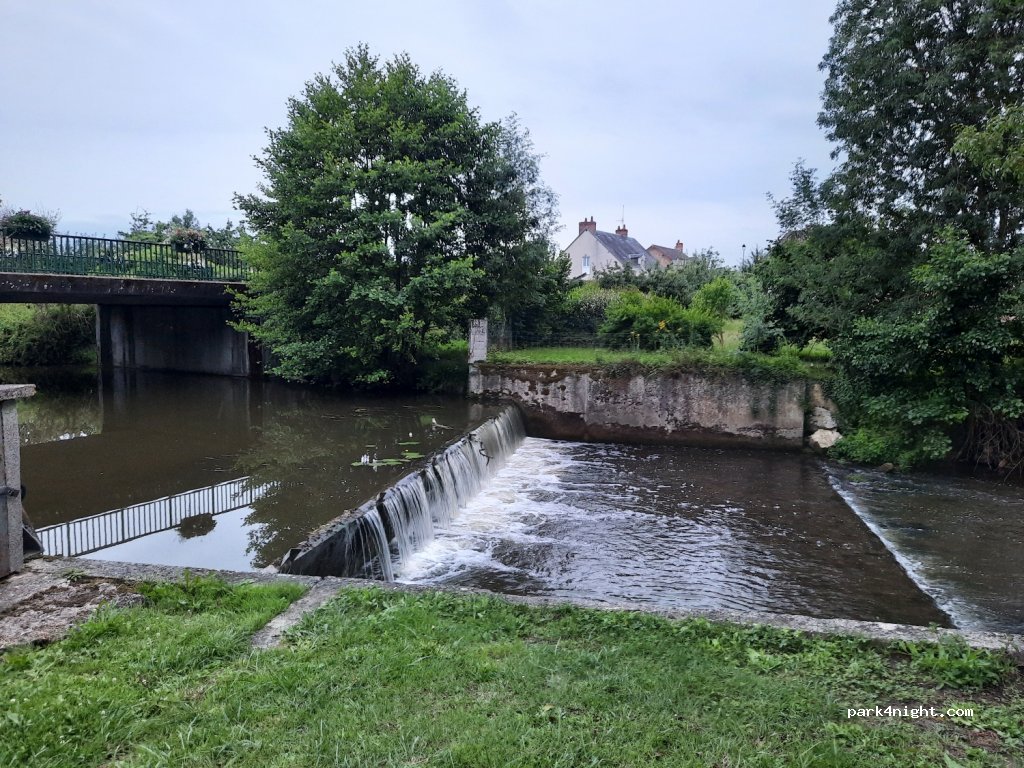 (36290) Mézières-en-Brenne - 4 Bis Rue du Château — foto 3