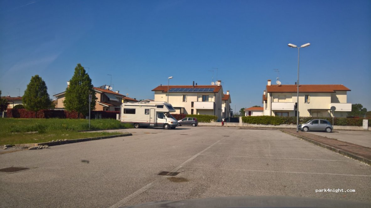 (30027) San Donà di Piave VE - 5 Via Aldo Rossi — foto