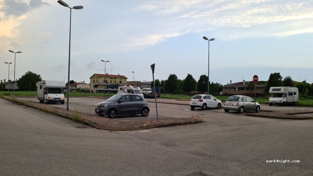 (30027) San Donà di Piave VE - 5 Via Aldo Rossi — foto 3