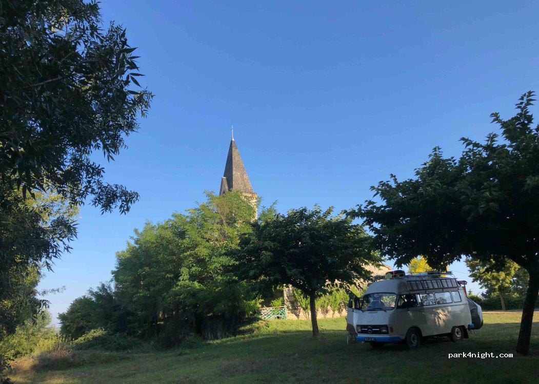 (81450) Le Garric - Unnamed Road — foto 4