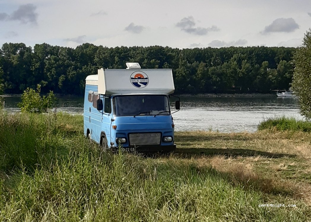 (2545) Dunaalmás - unamed road — foto 3