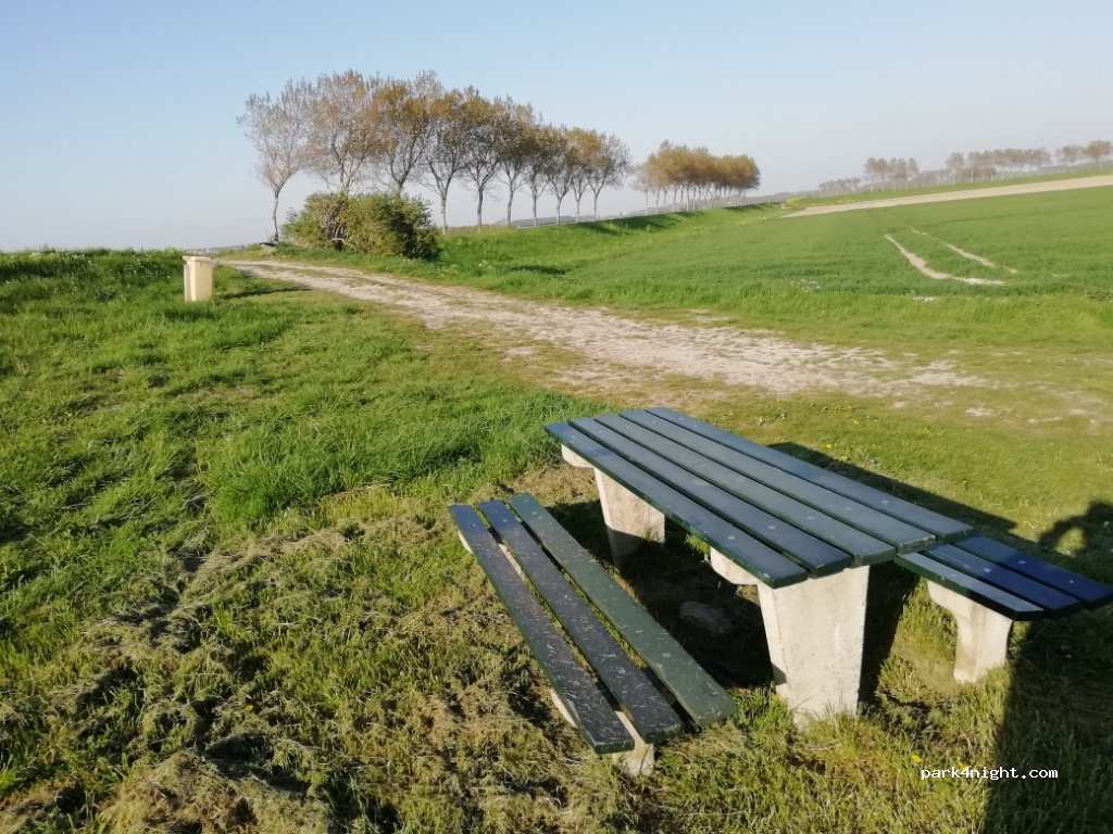 () Ouddorp - Zuidweg — foto