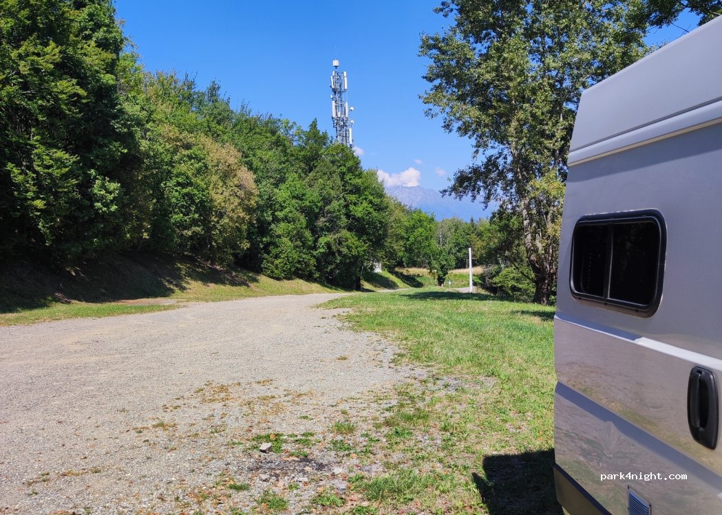 (73110) Villard-Sallet - Unnamed Road — foto 3