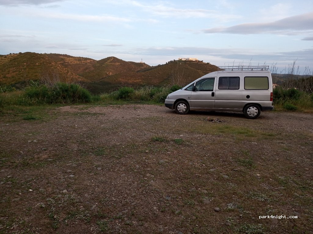 (8970) Alcoutim - Unnamed Road — foto