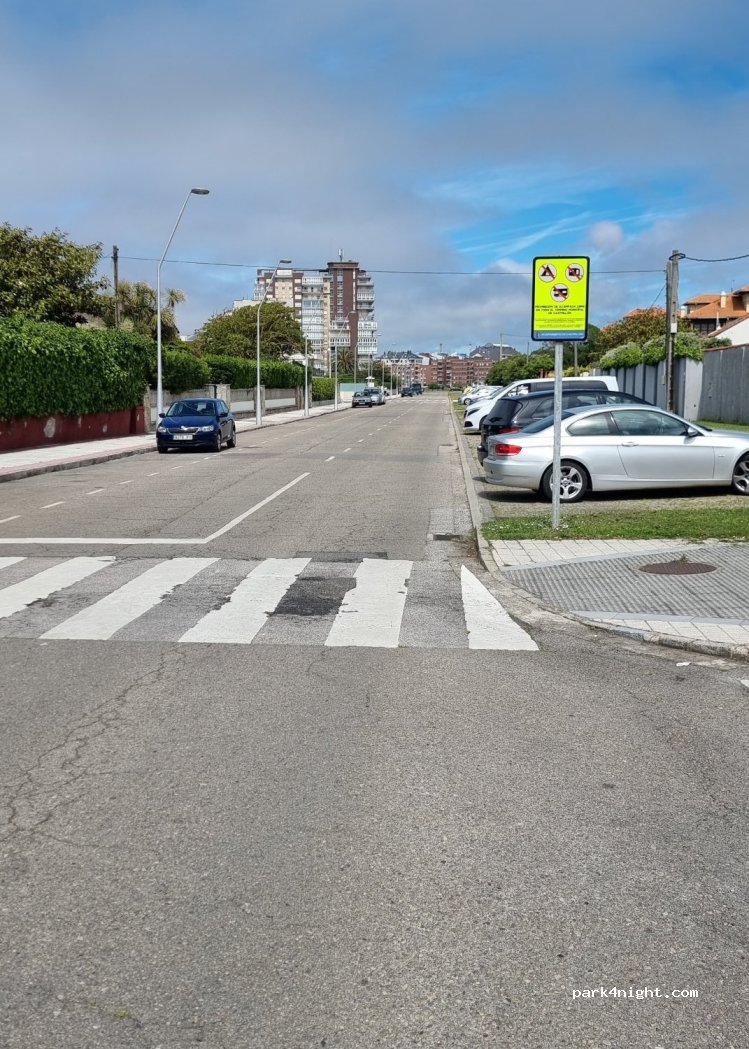 (33405) Salinas - 11 Calle Pablo Laloux — foto 4