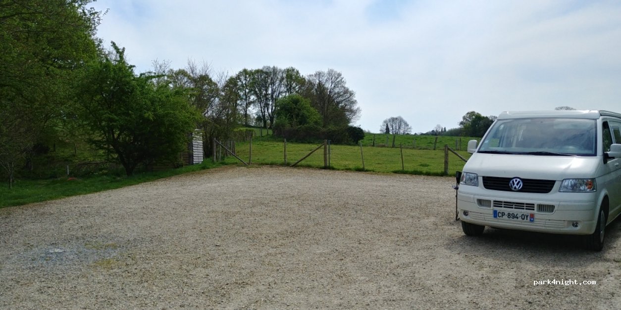 (53110) Lassay-les-Châteaux - Le Bois Thibault — foto