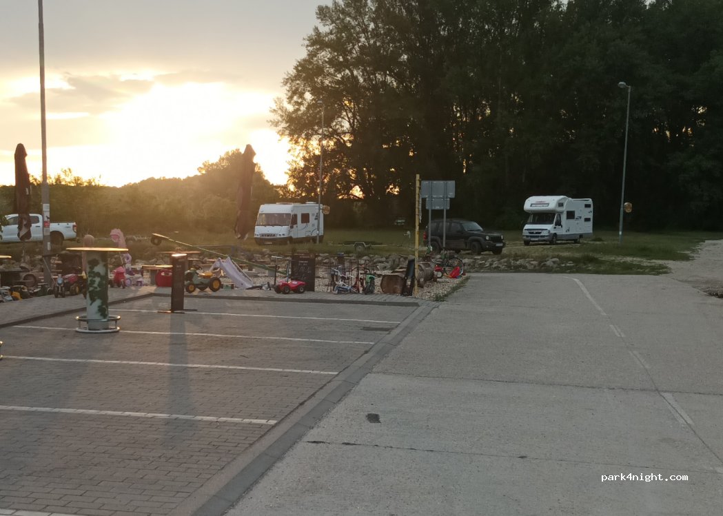 (930 05) Gabčíkovo - — foto 4