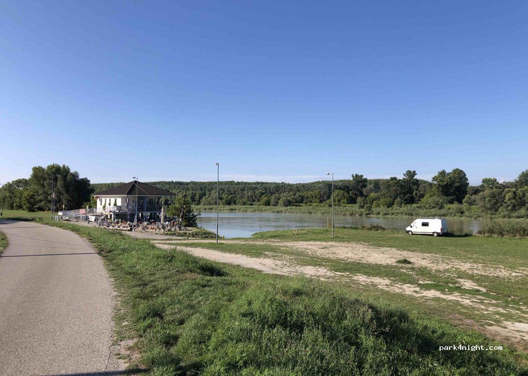 (930 05) Gabčíkovo - — foto 5