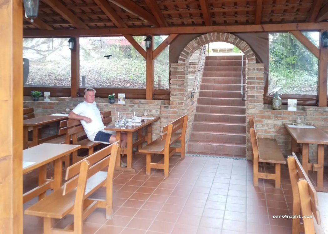 Rodinné vinařství Jedlička, Bořetice, a.s. — foto 3