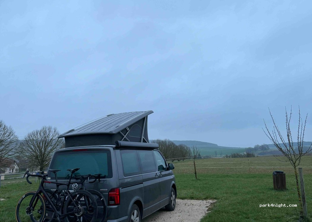 Aire de camping-cars Champignol-lez-Mondeville — foto 2