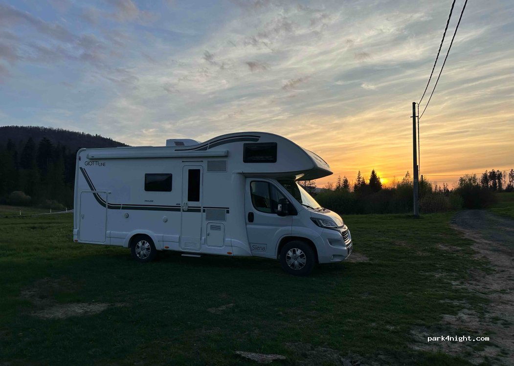 (976 56) Pohronská Polhora - Unnamed Road — foto 4