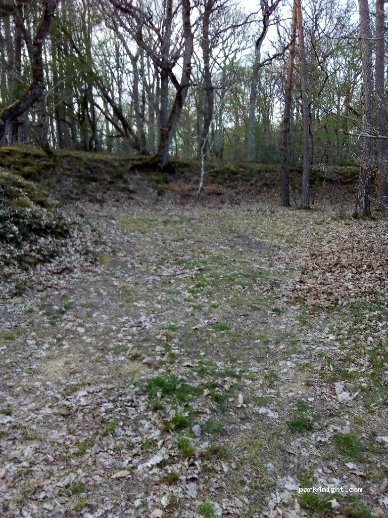 (03350) Le Brethon - La Fontaine du Verne — foto