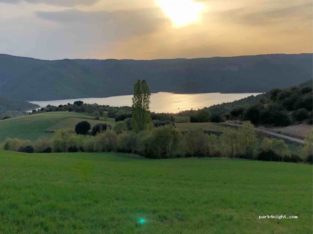 (25692) Àger - — foto