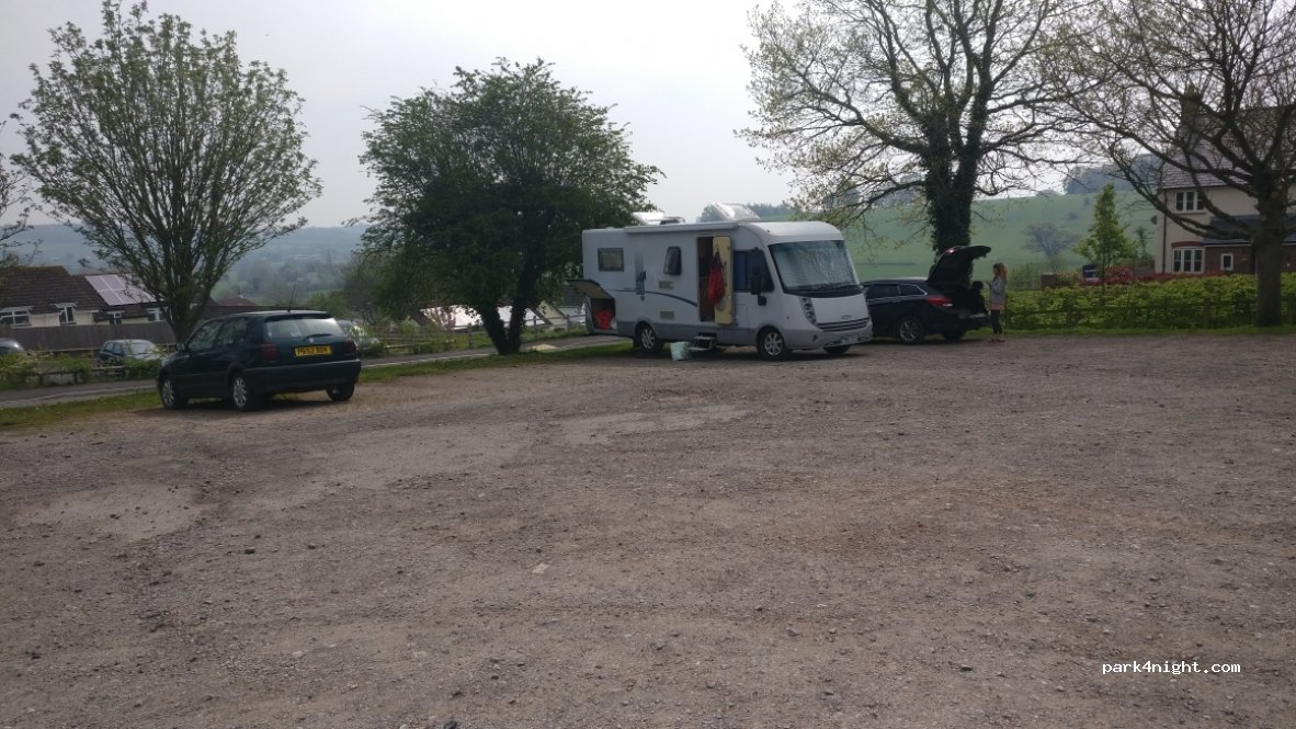 (EX17 4LQ) Sandford - 2 Brady Close — foto