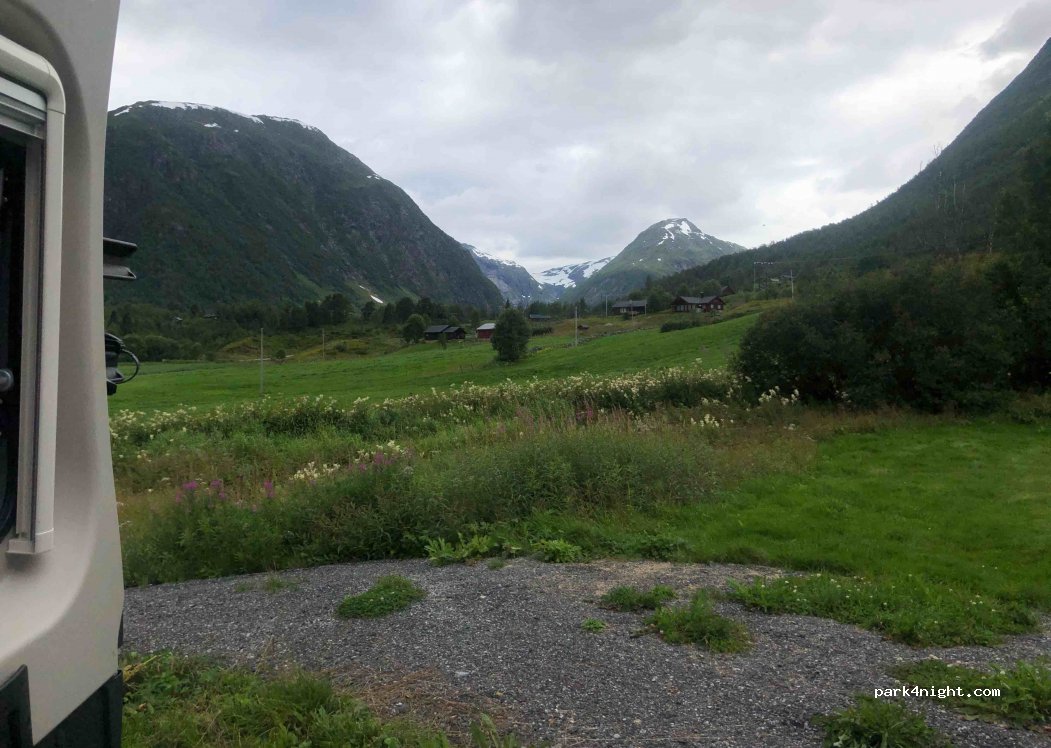 Uteplassen Hytter Camping — foto 3