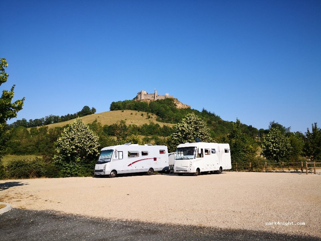 Aire de camping-car Sévérac-d'Aveyron — foto