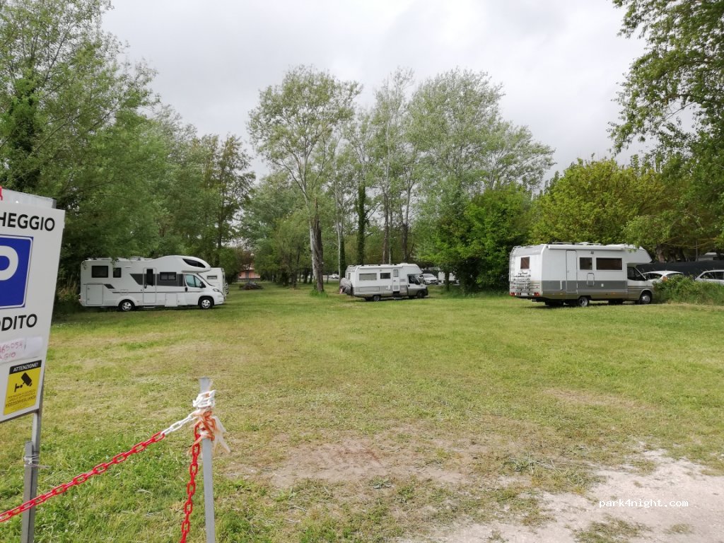 (48015) Cervia - 52 Viale Abruzzi — foto 2