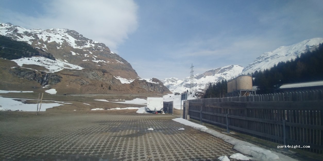 Stellplatz/ Campeggio in Tua — foto