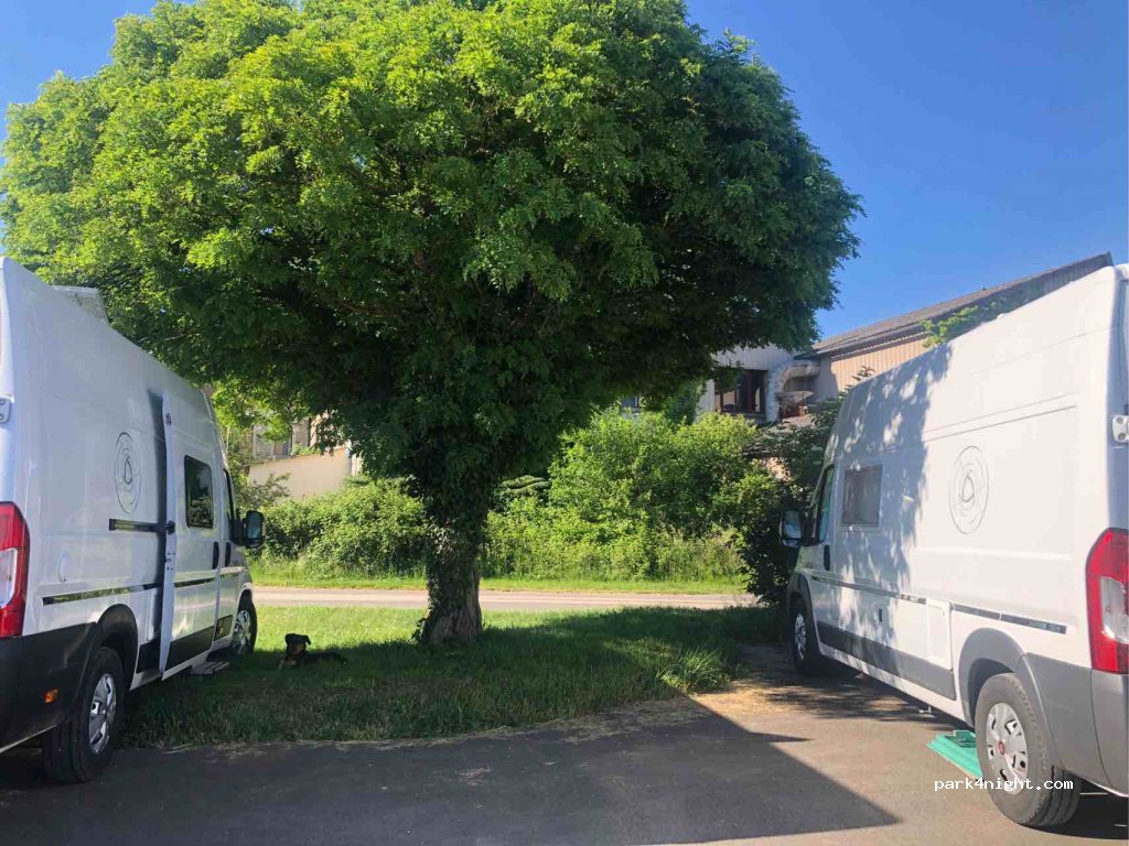 (71370) Saint-Germain-du-Plain - 9 Rue de l'Ancienne Gare — foto 2