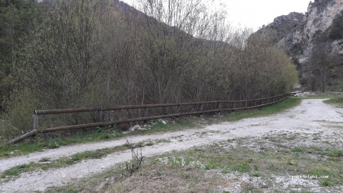 (12020) Macra - Unnamed Road — foto 2